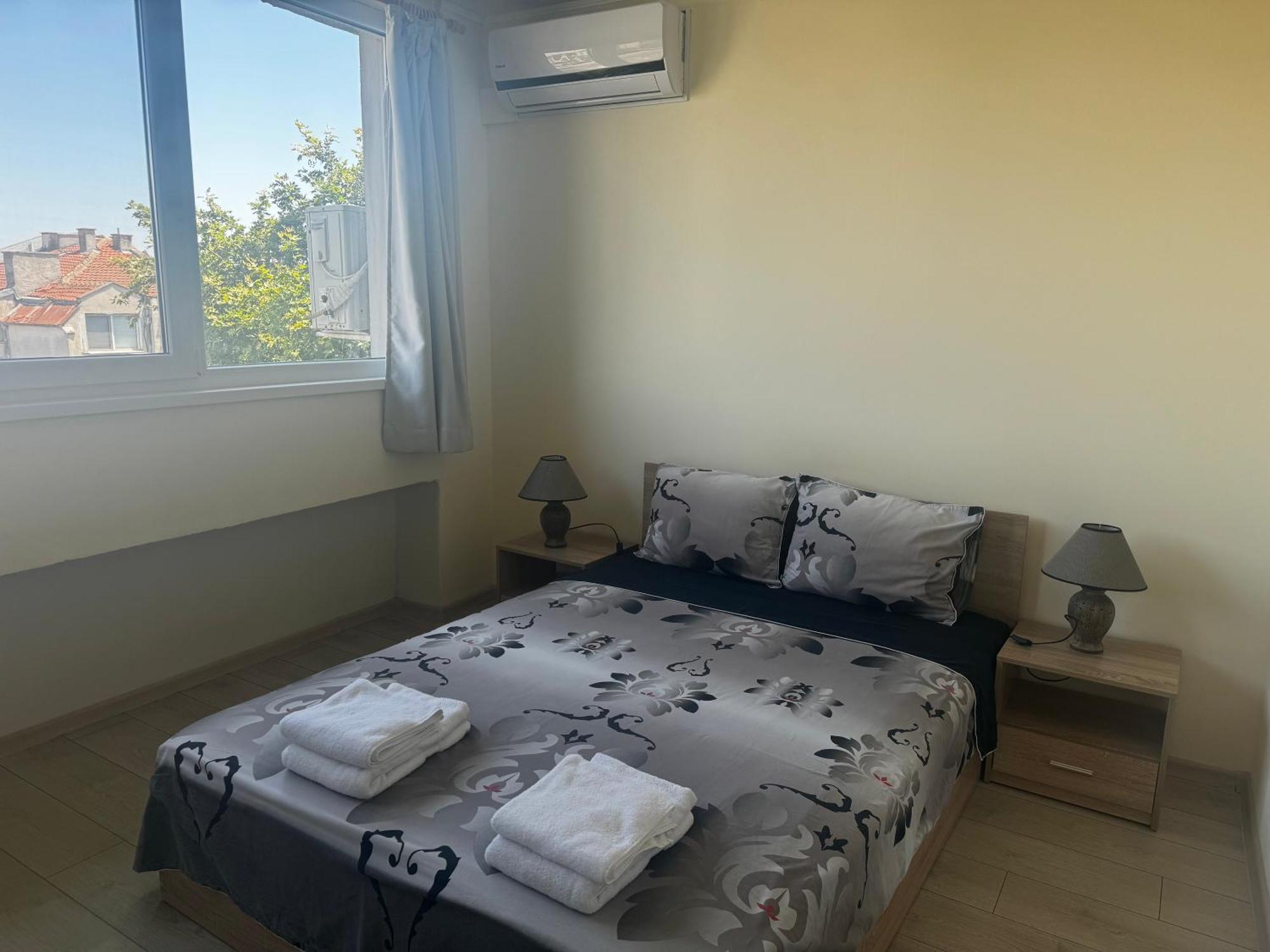 Avelov Art Apartment Burgas Exterior foto