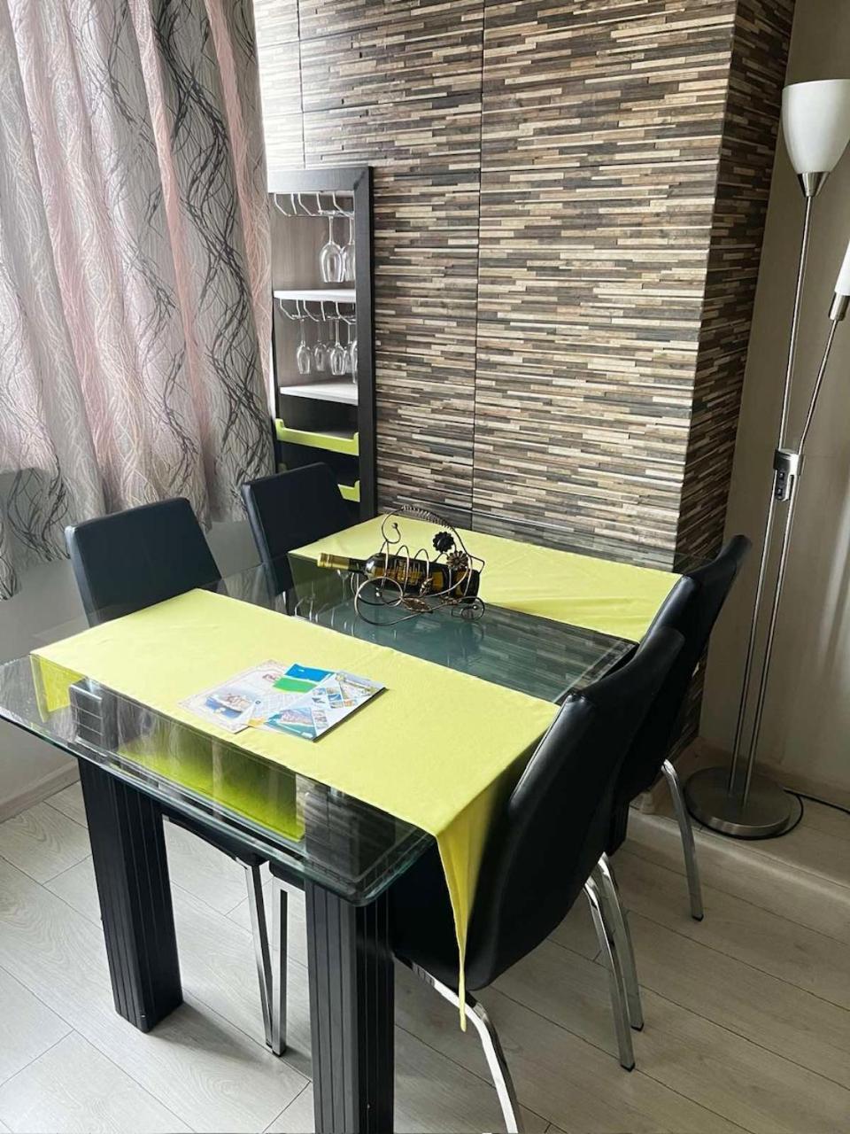 Avelov Art Apartment Burgas Exterior foto